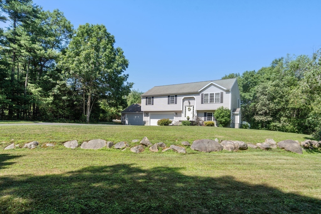 19 Squirrel Island Road, Wareham, MA 02576