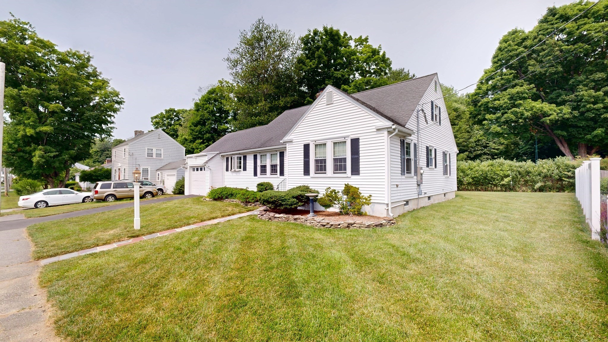 6 Maple Circle — photo