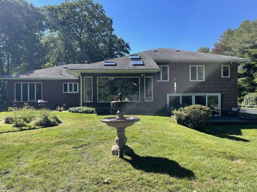 39 Oriole Dr — photo