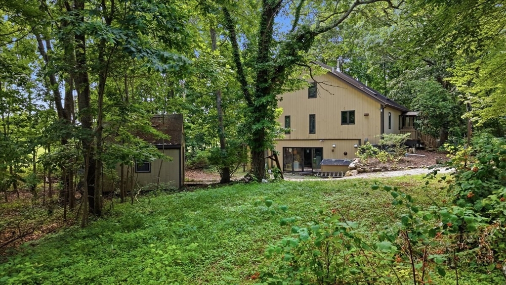 1746E Drift Rd — photo