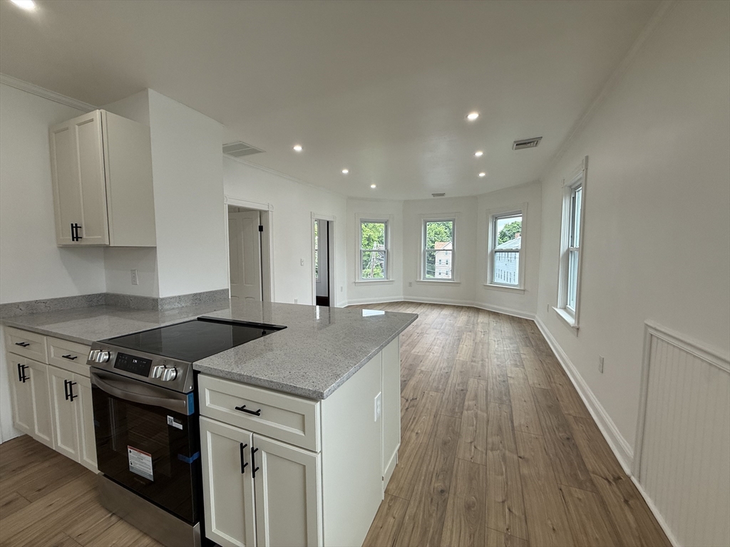 19 Reeves Street #2, Worcester, MA 01607