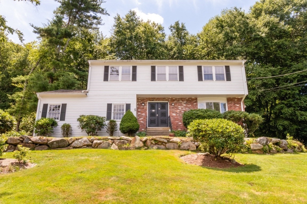5 Tomkins Ln — photo