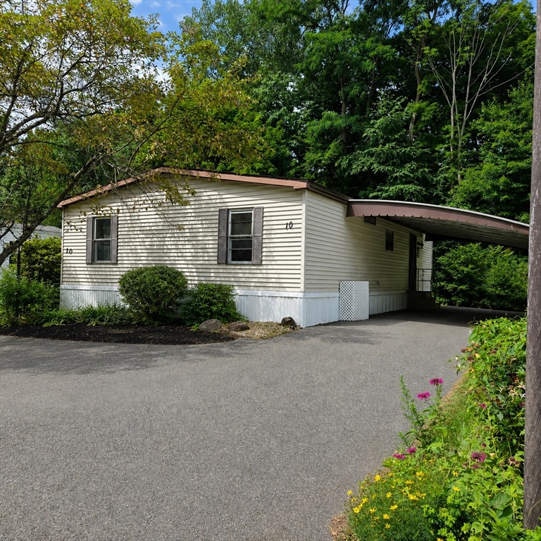 10 Clayton Drive — photo