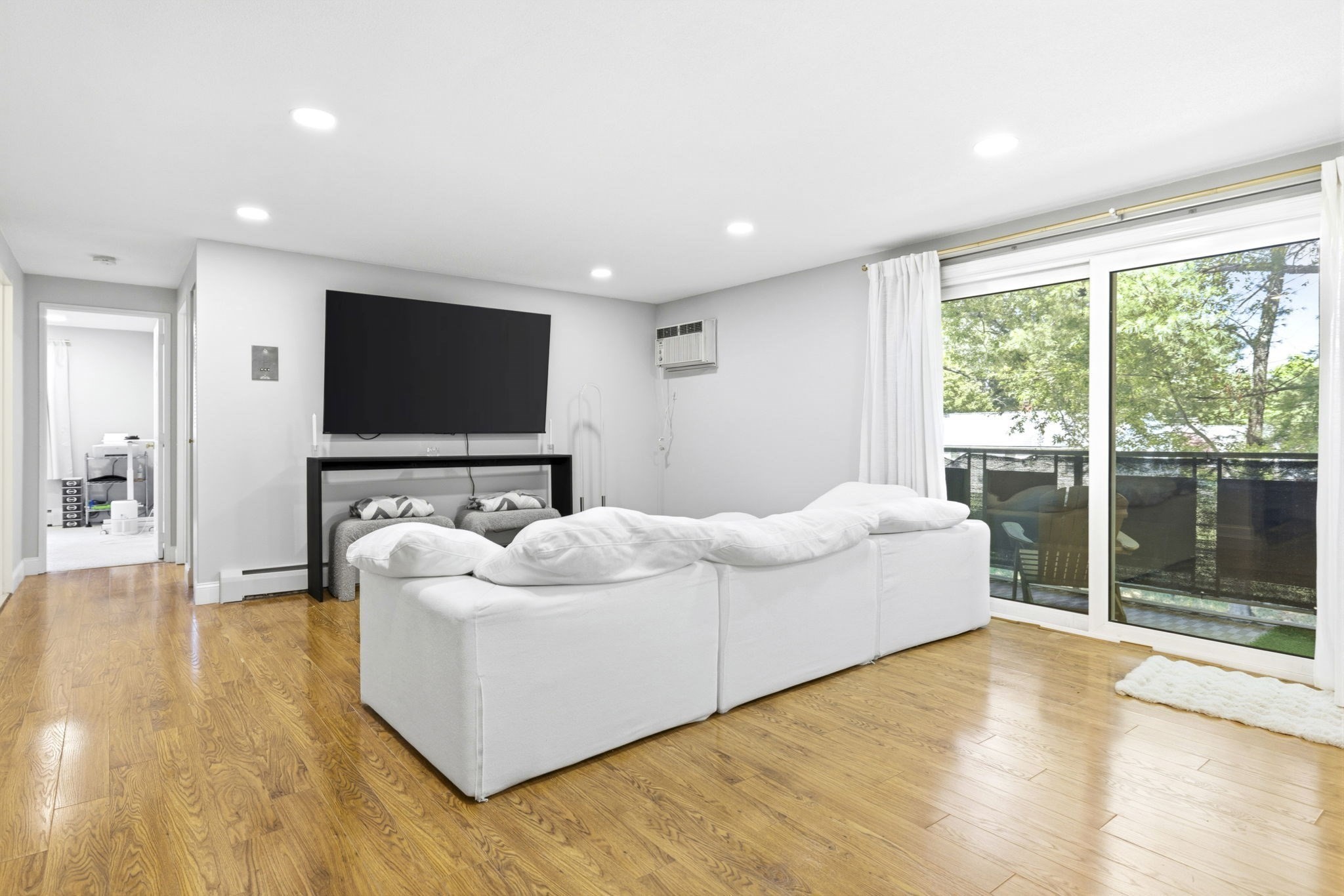 206 Rock St #M7 — photo