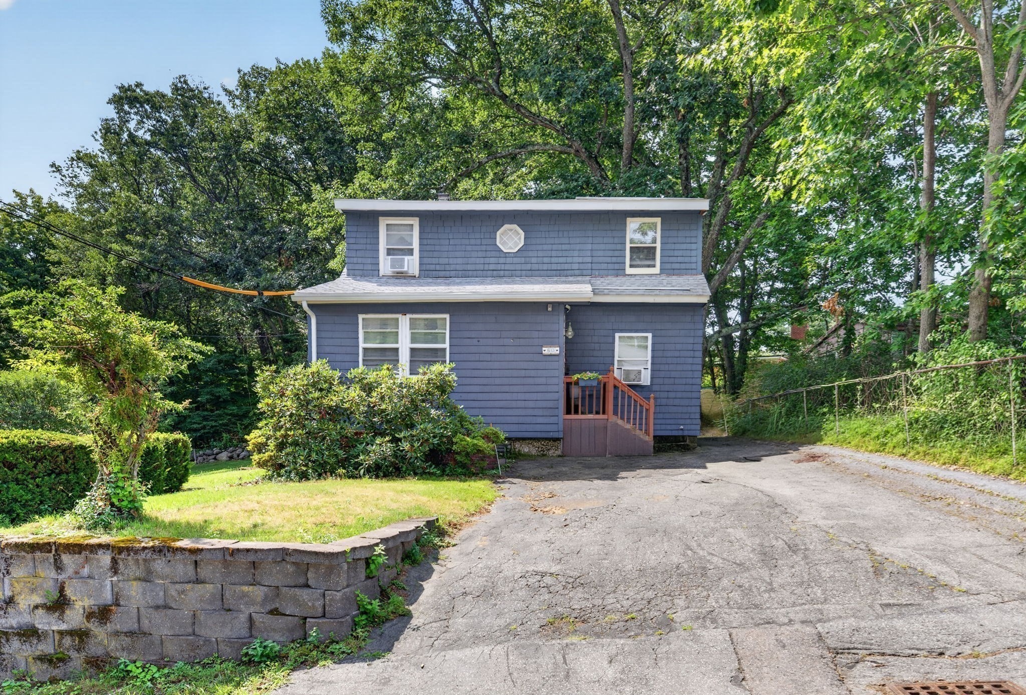 60 Harriett Ave — photo