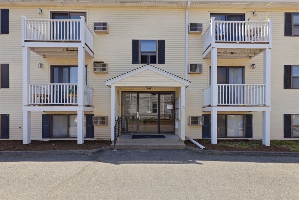 15 Houghton St #6 — photo