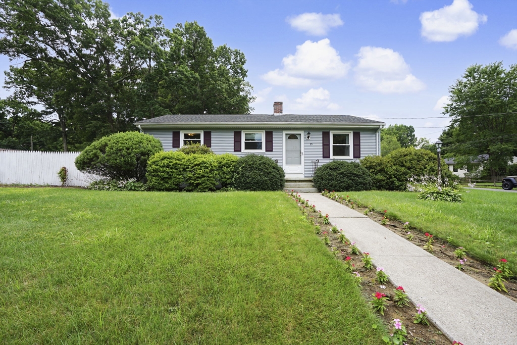 35 Park Forest Road, Springfield, MA 01118