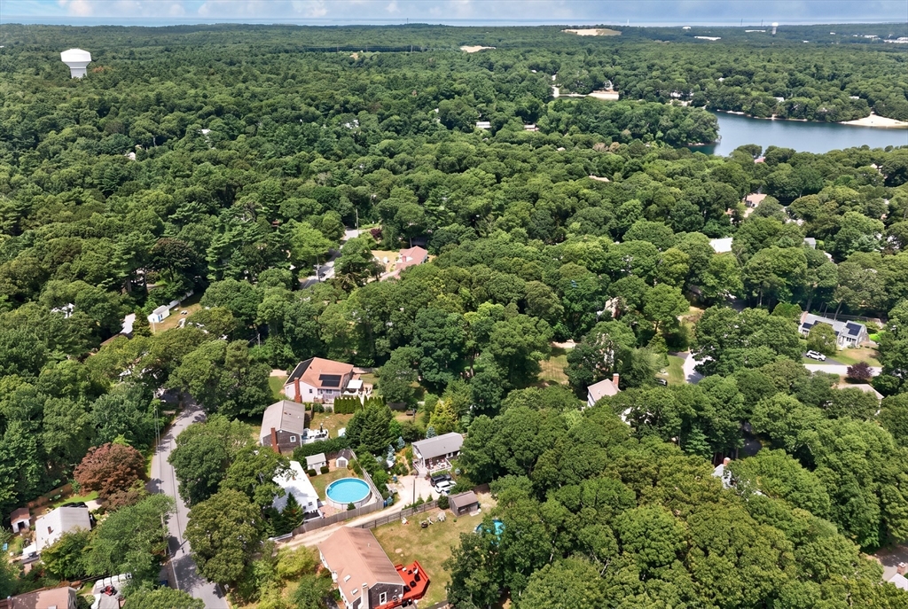 25 Deepwood Dr — photo