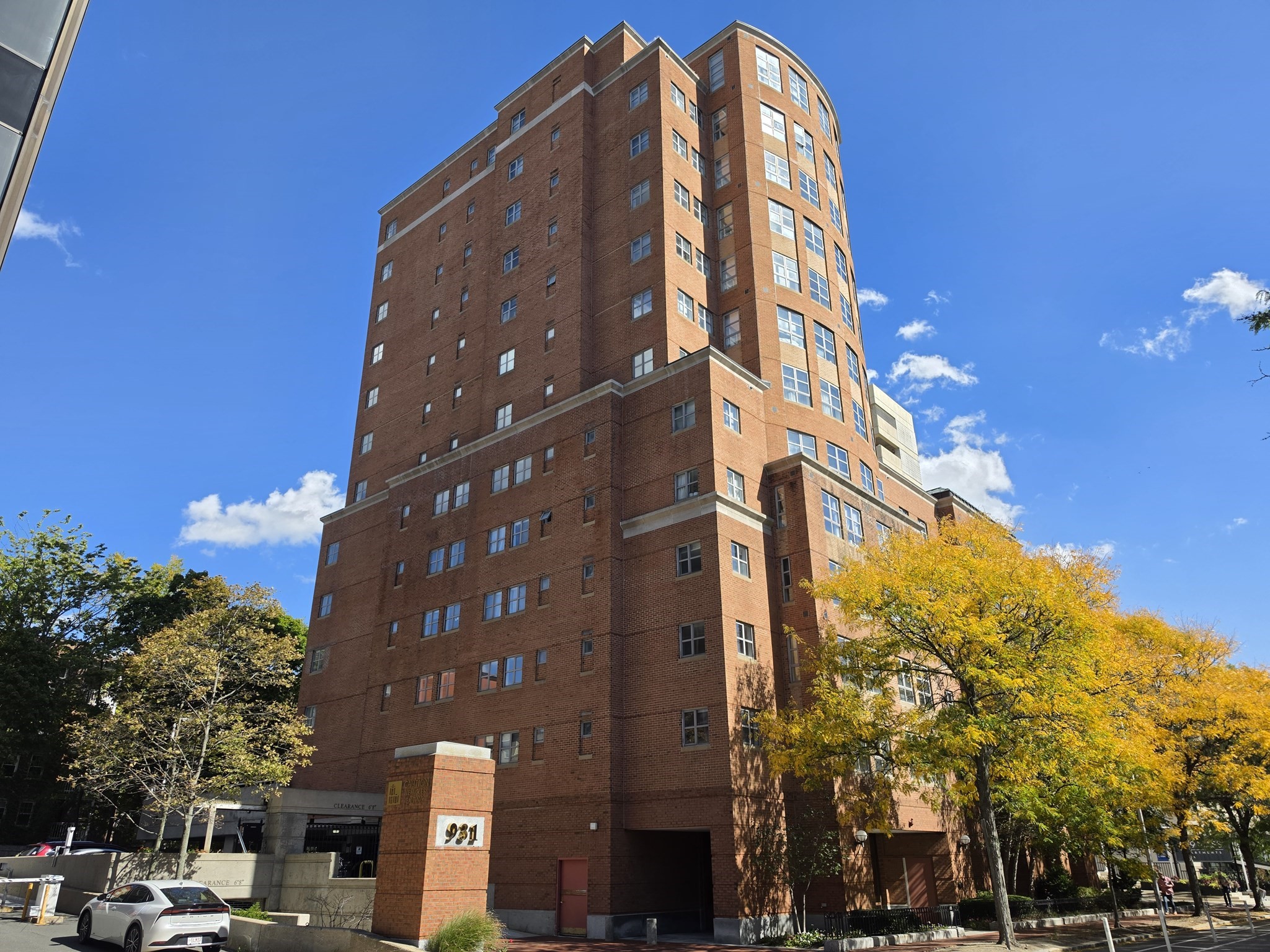 931 Massachusetts Ave #303 — photo