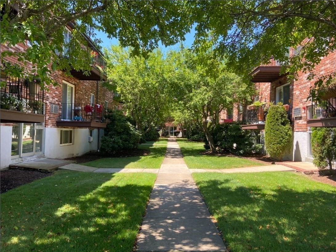 25 Westgate Road #2, Boston, MA 02467 — photo 2