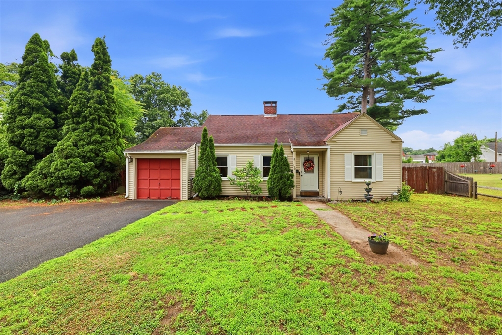 170 Brittany Road, Springfield, MA 01151