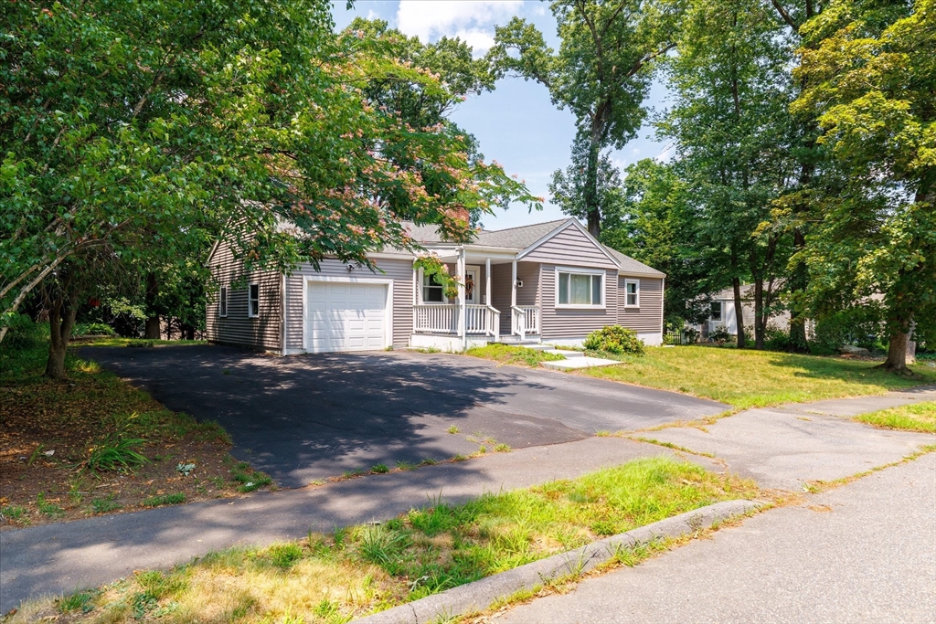 13 Curley Dr — photo