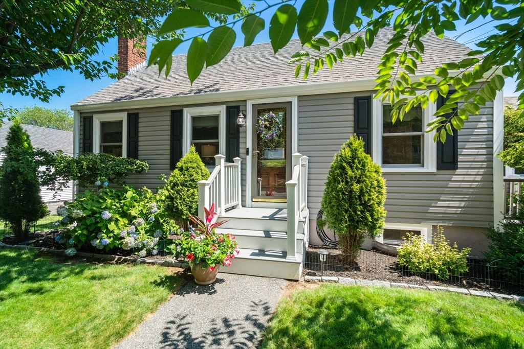 86 Redfield Road, Wakefield, MA 01880