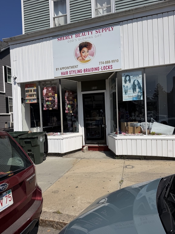 950 South Main St — photo