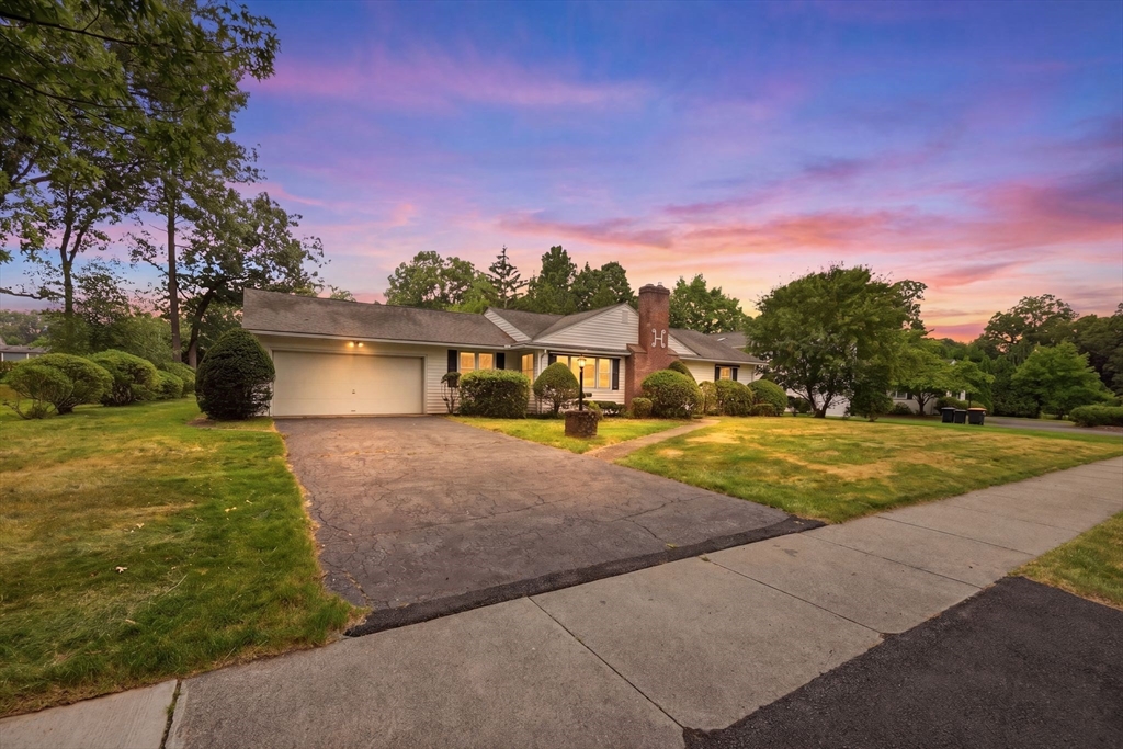774 Shaker Road, Longmeadow, MA 01106