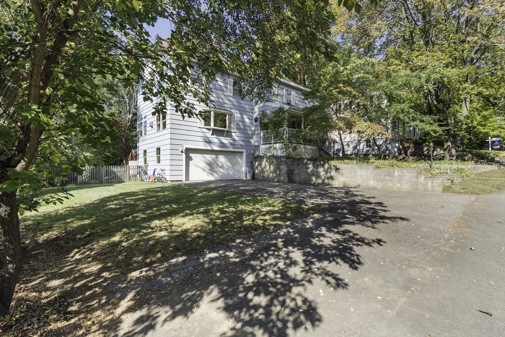 59 Norval Ave — photo