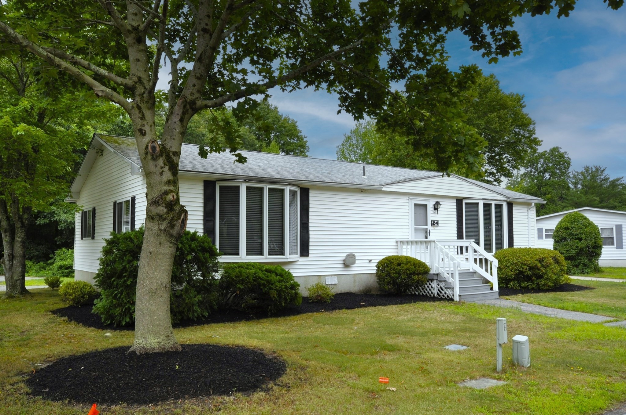 24 Leisurewoods Dr — photo
