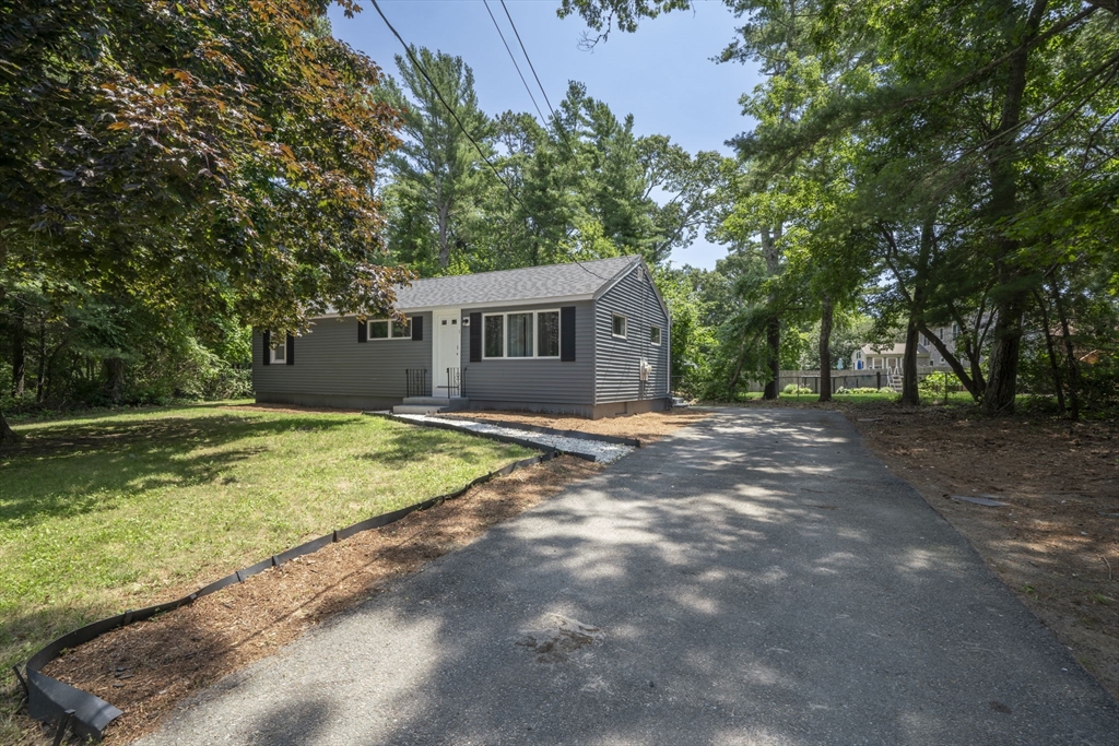 1 Arlington Road, Wareham, MA 02571