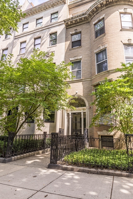 405 Commonwealth Ave #2 — photo