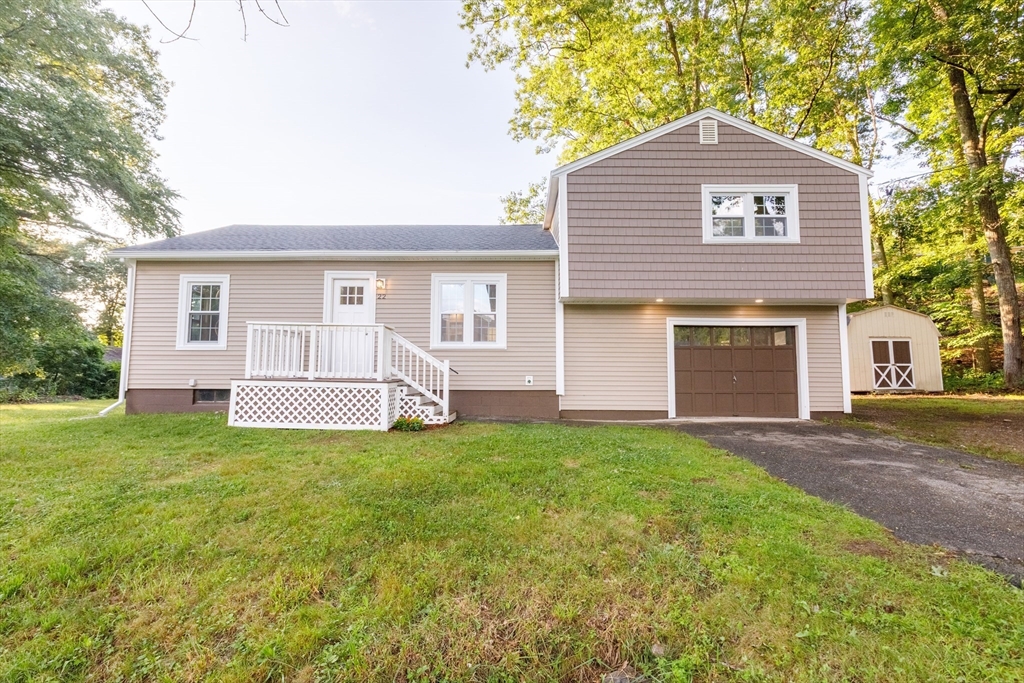 22 Lakeside Ave — photo