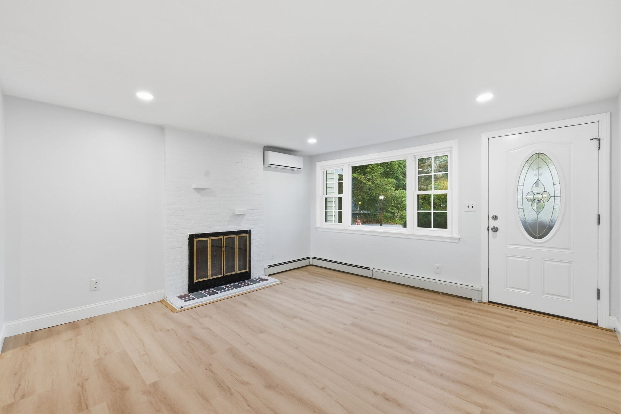 4 Lawrence Road, Wayland, MA 01778 — photo 2