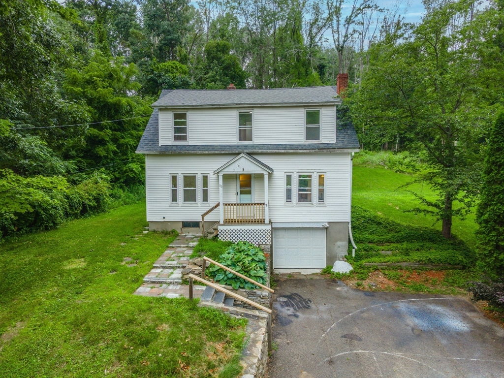 36 Old Worcester Road, Charlton, MA 01507