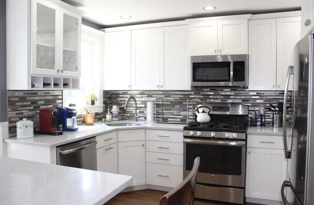 128 Colonial Road, Marshfield, MA 02050