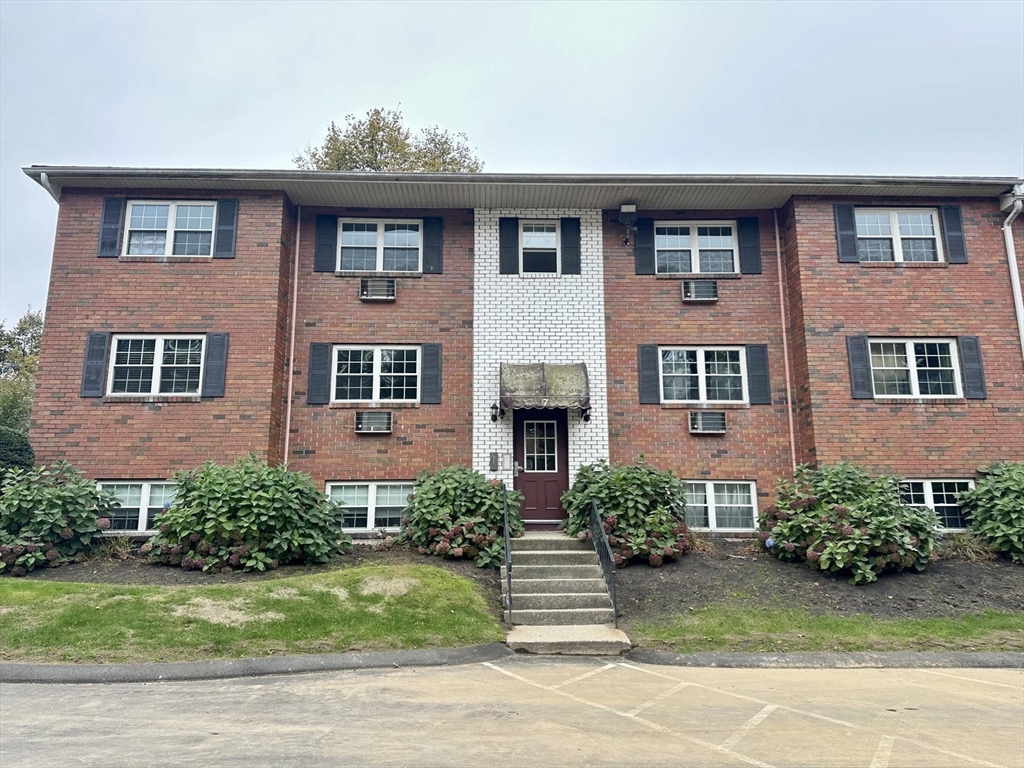 7 Maple Crest Cir E — photo