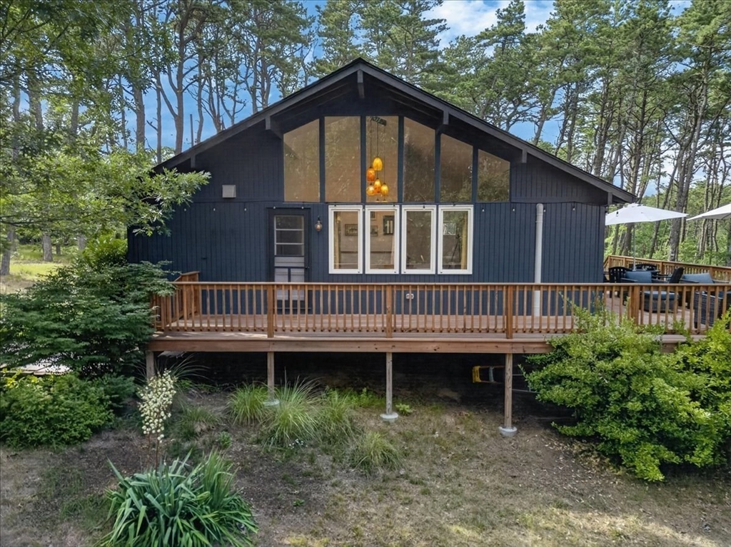 80 Pineneedle Road, Wellfleet, MA 02667