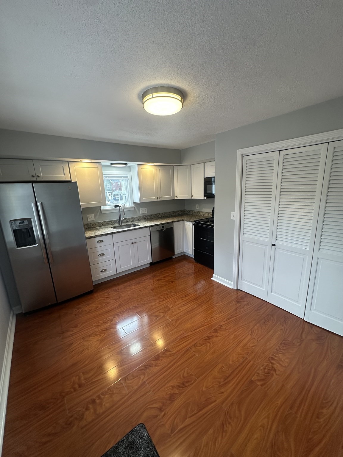 83 Taylor #2 — photo