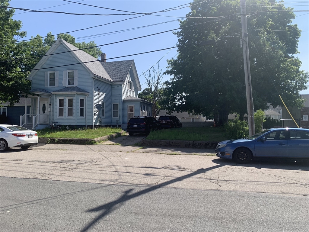 102 Kingsman Street — photo