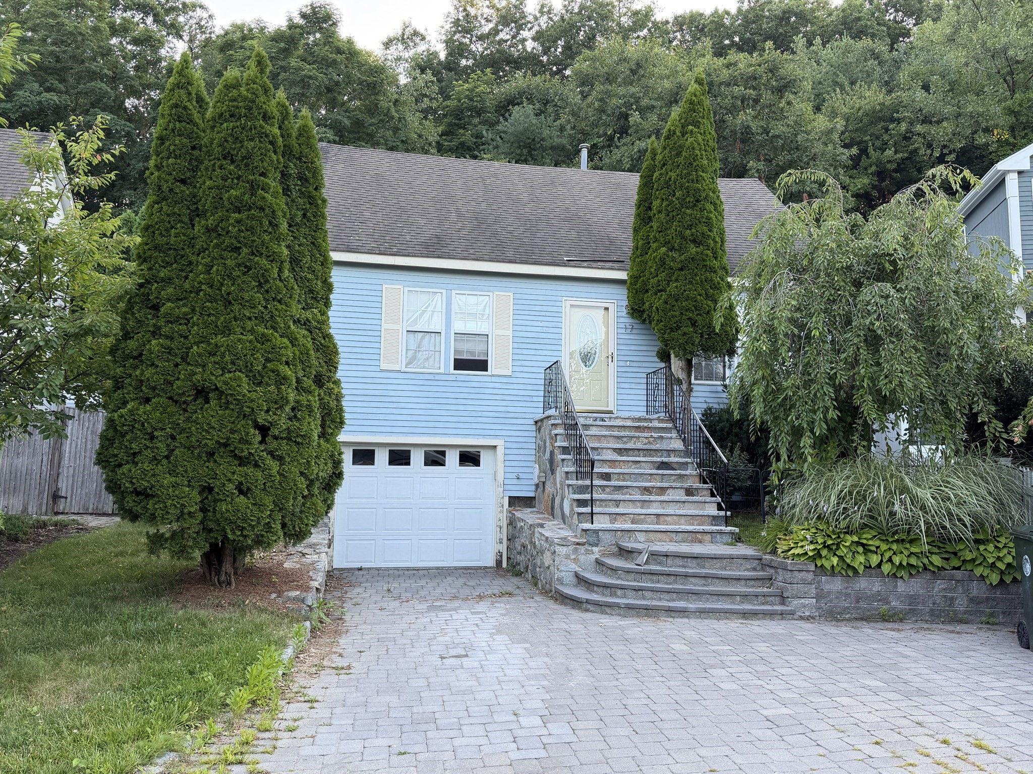 17 Azalea Ln #17 — photo