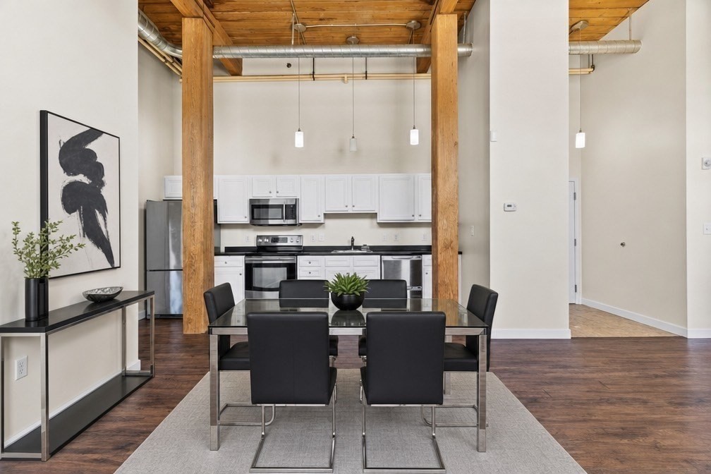 146 Court St #103 — photo