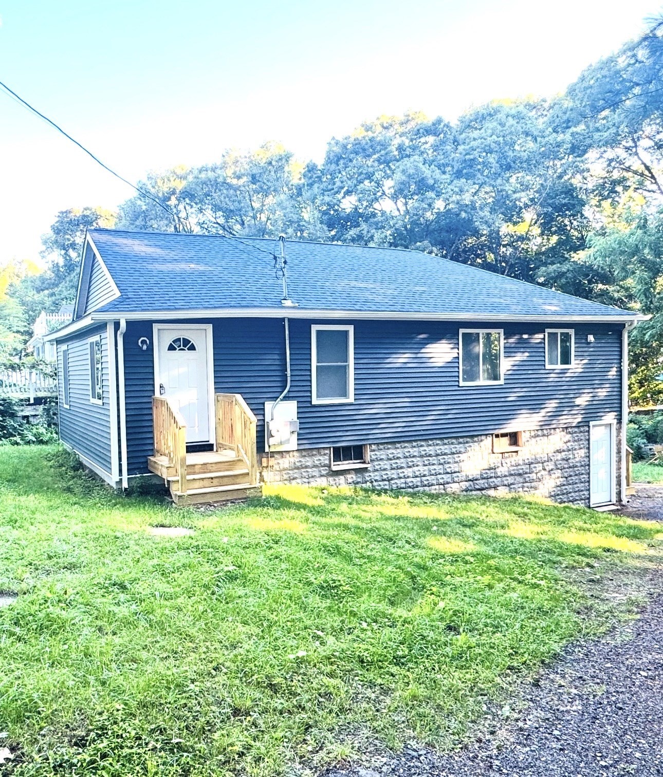 8 Robertson Dr — photo