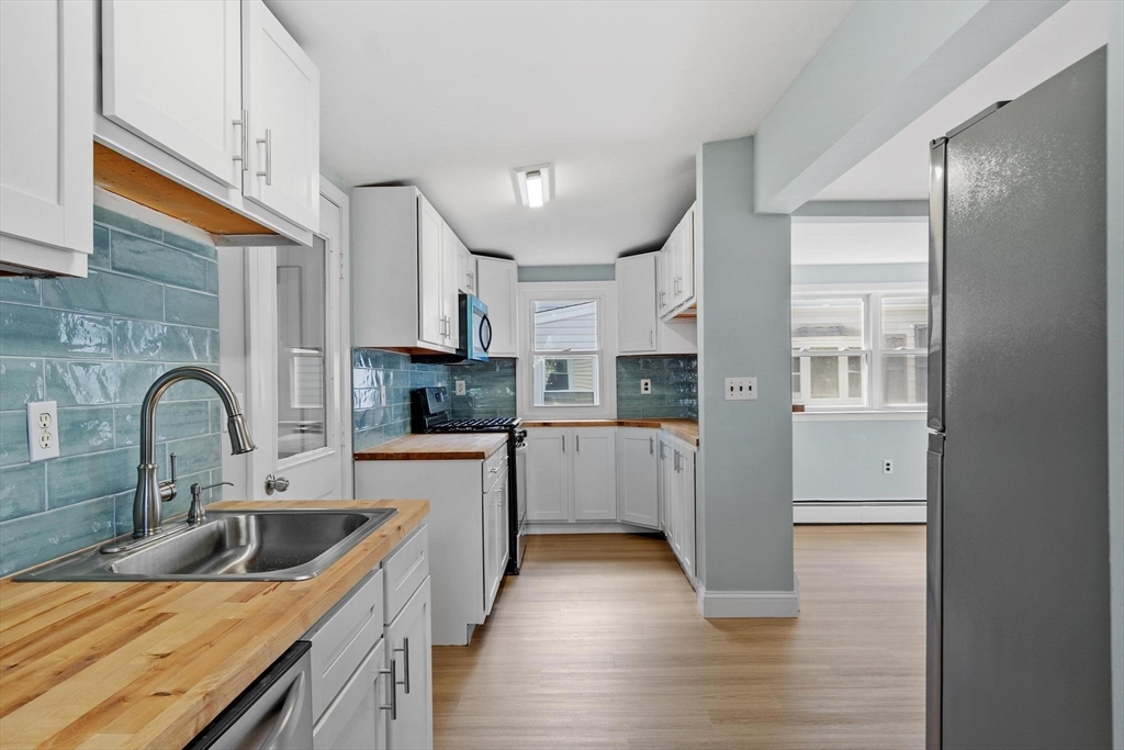 30 Hooper Road, Dedham, MA 02026 — photo 2