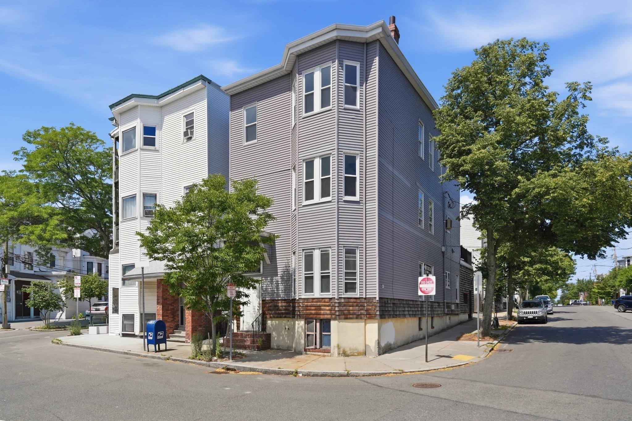 487-489 Sumner Street #1 — photo