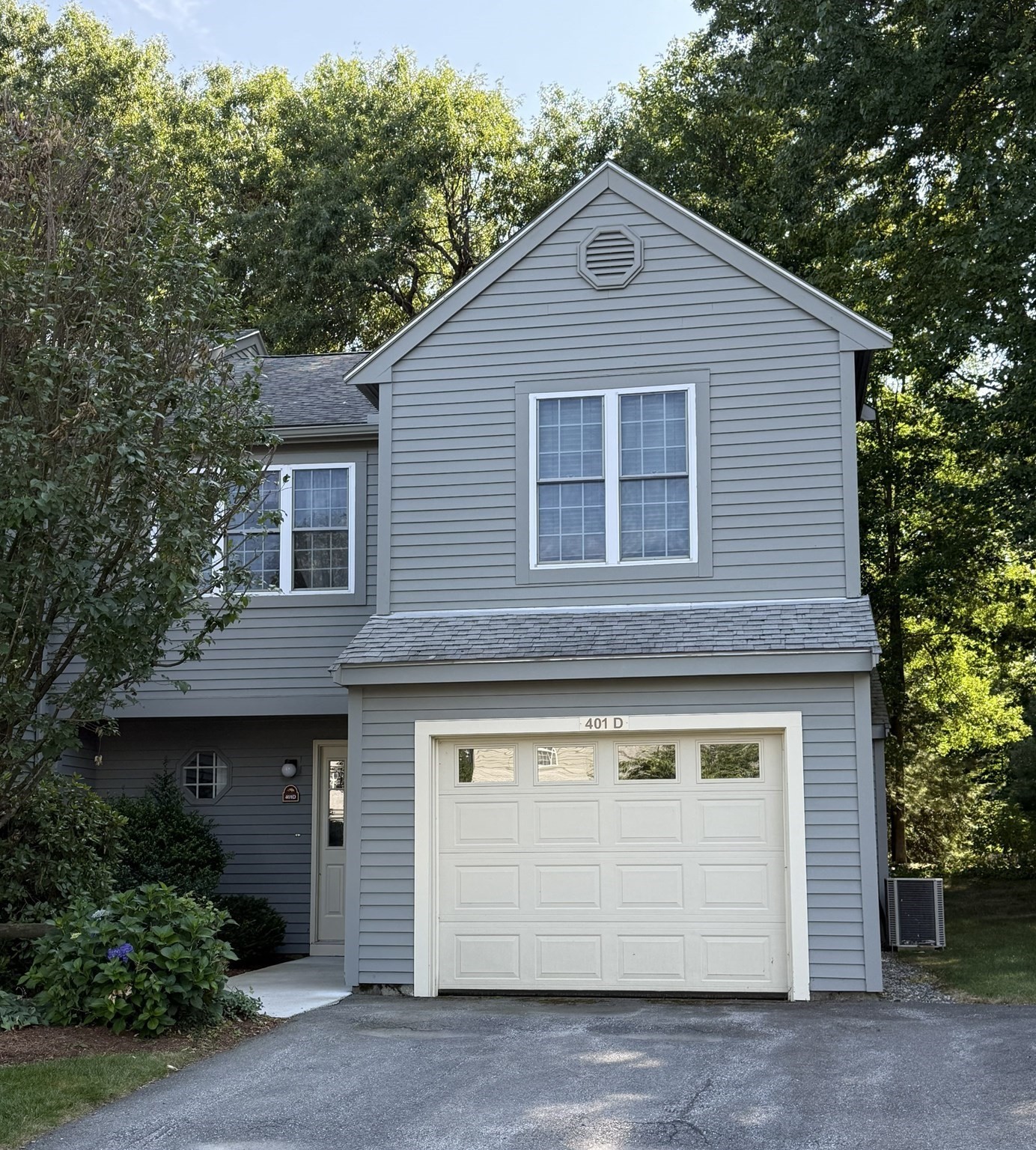 401 Ridgefield Cir #401D — photo