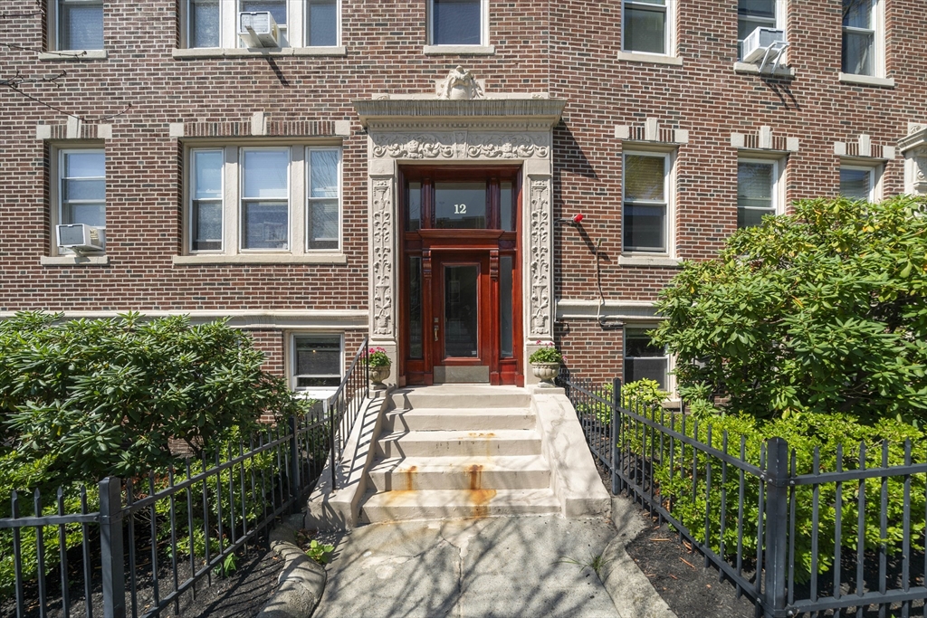 12 James Street #B — photo