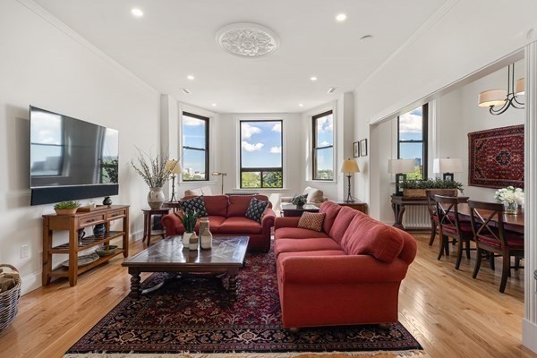 31 Bay State Road #4, Boston, MA 02215