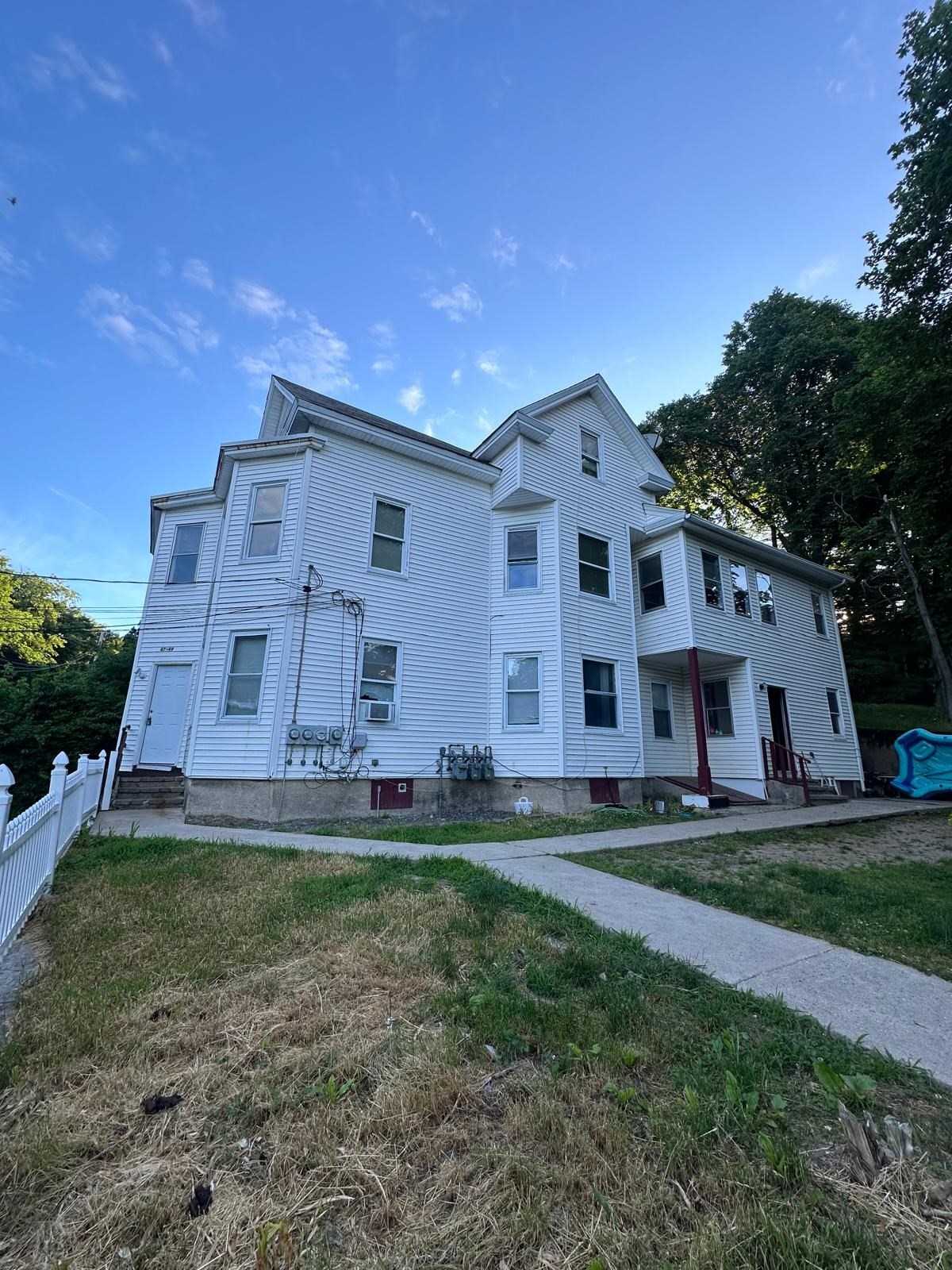 47 Longwood Ave #2 — photo
