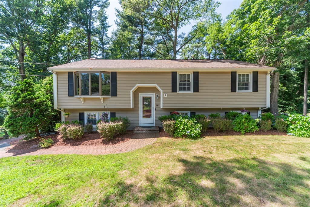 140 Bayberry Cir — photo