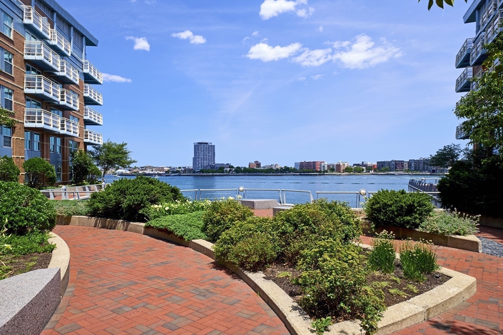 3 Battery Wharf #3505 — photo