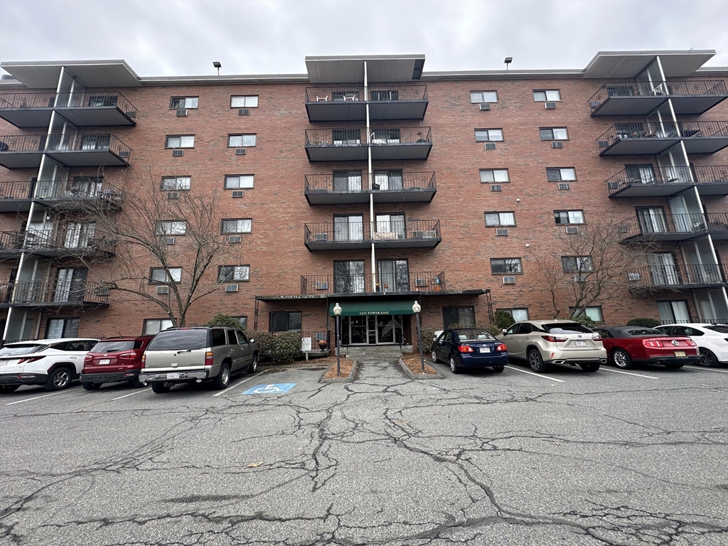 1321 Worcester Rd #612 — photo