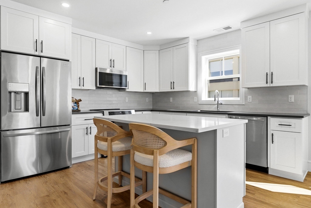 1000 Washington St #205 — photo