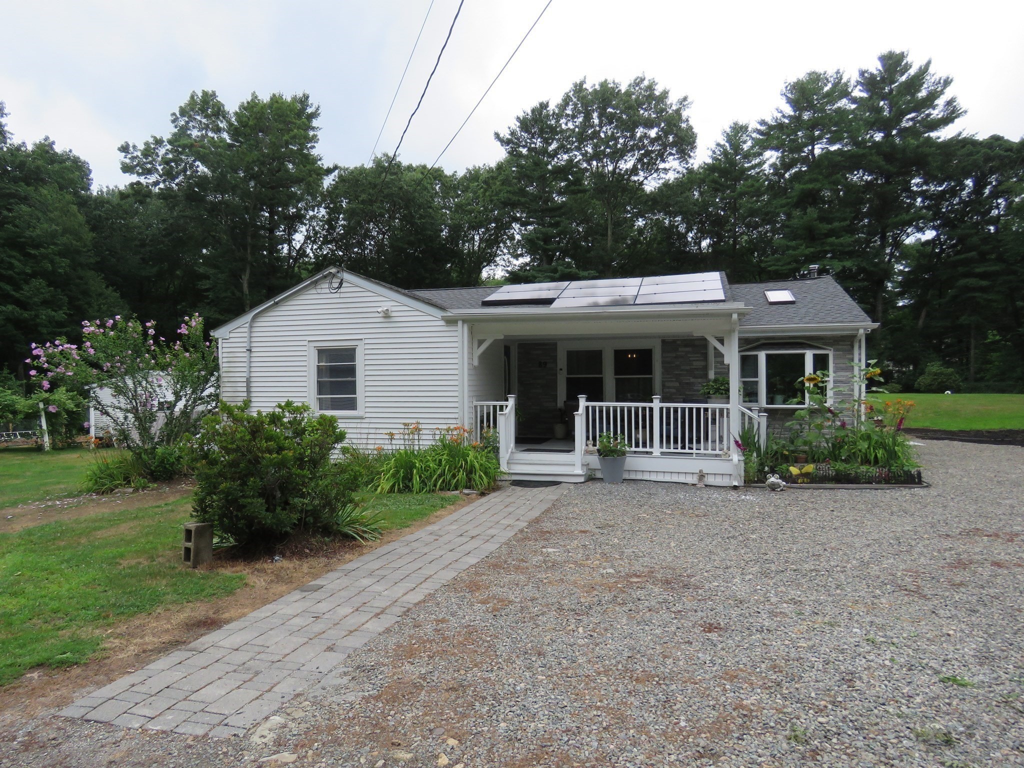89 N High Street — photo