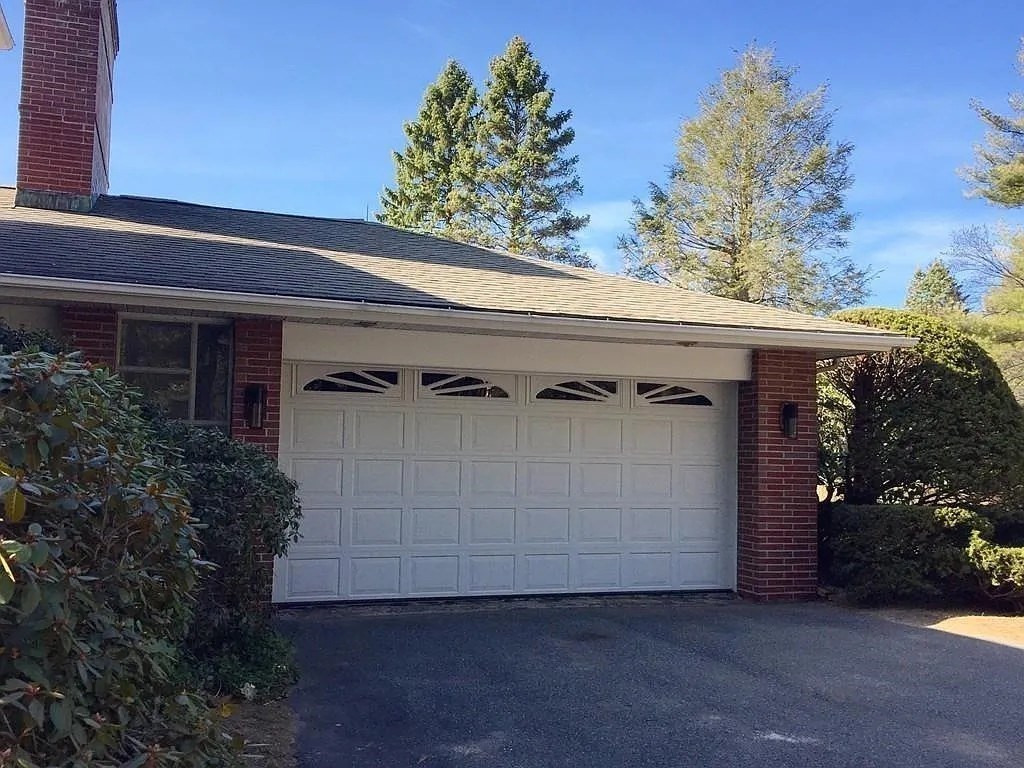 61 Arnold Road, Pelham, MA 01002 — photo 2