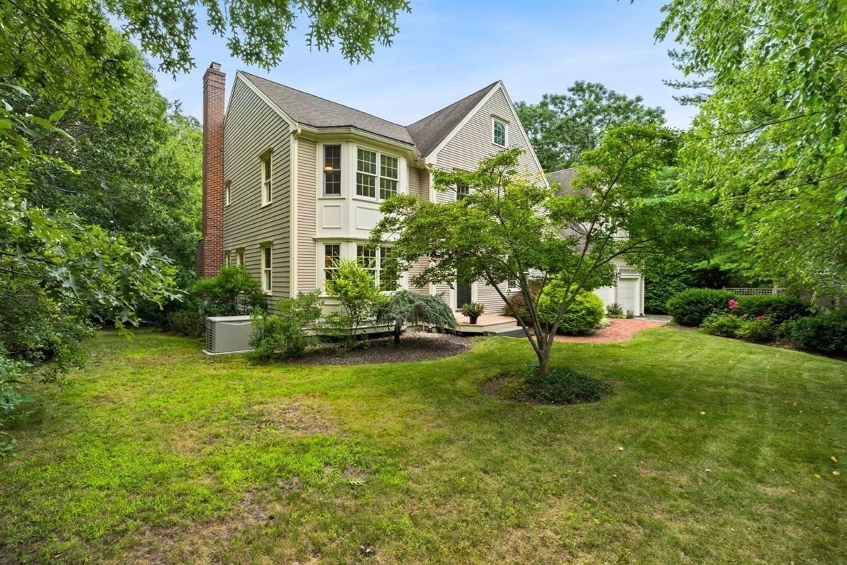 95 Little Herring Pond Rd — photo