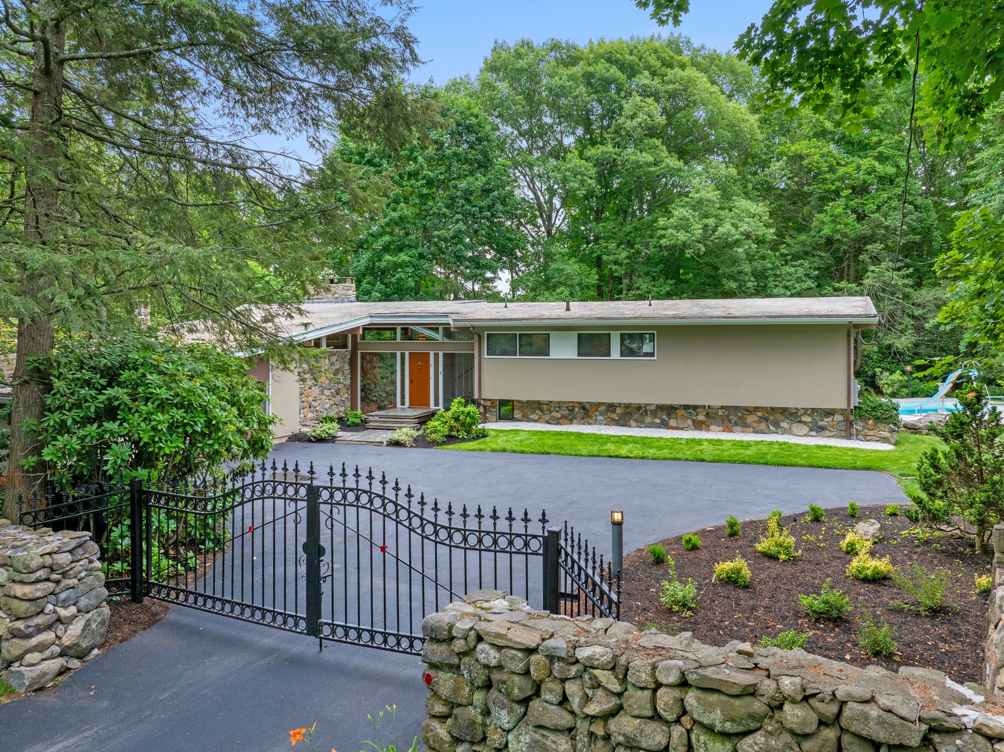 6 Porter Road, Andover, MA 01810 — photo 2