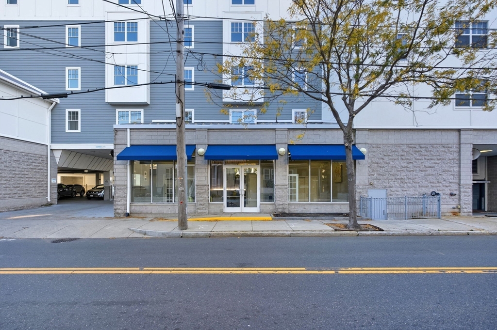 550 Pleasant Street #109 — photo