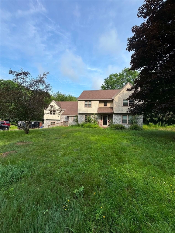 10 Patricia Ann Dr — photo